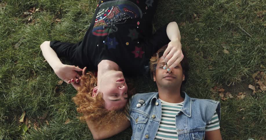 A same couple smoking