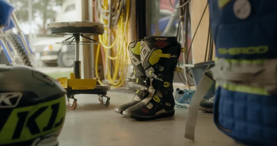 Equipment and a bike are in the room