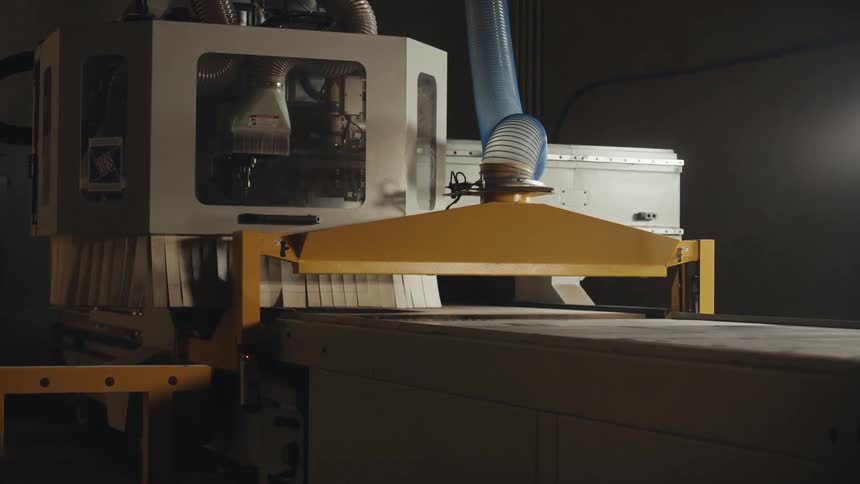 Electronic equipment moves as it works