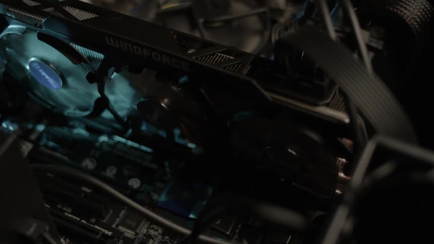 Moving light in a computer with a graphics card
