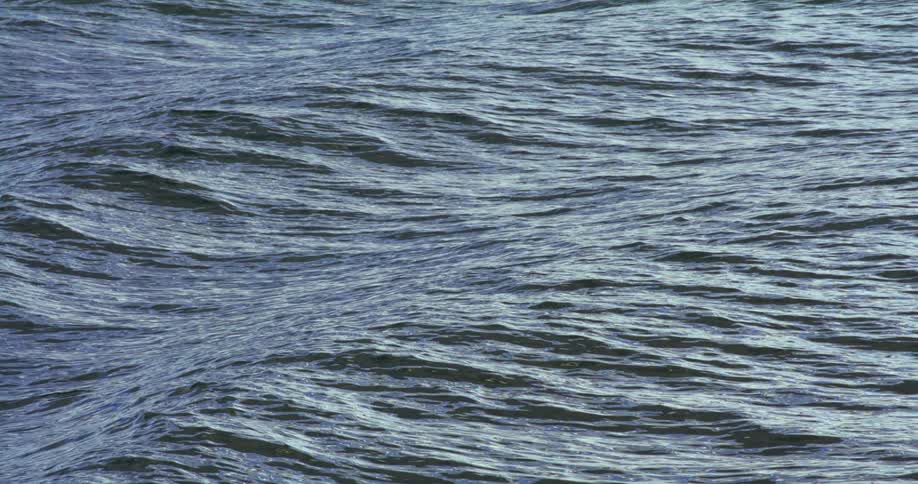 Ocean waves rolling