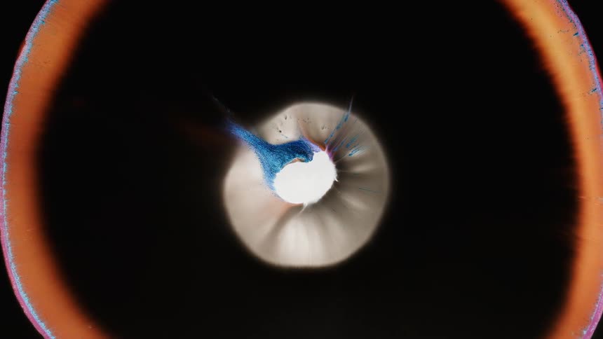 A center mass sends a ring shaped wave out when exploding expanding and dissolving