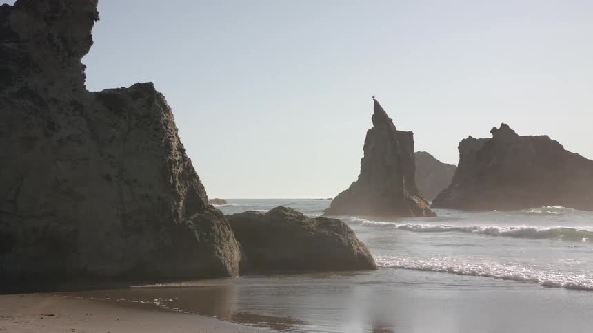 Ocean waves are moving towards the coast