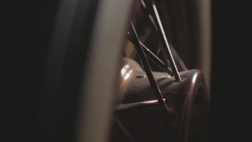 A metal wheel