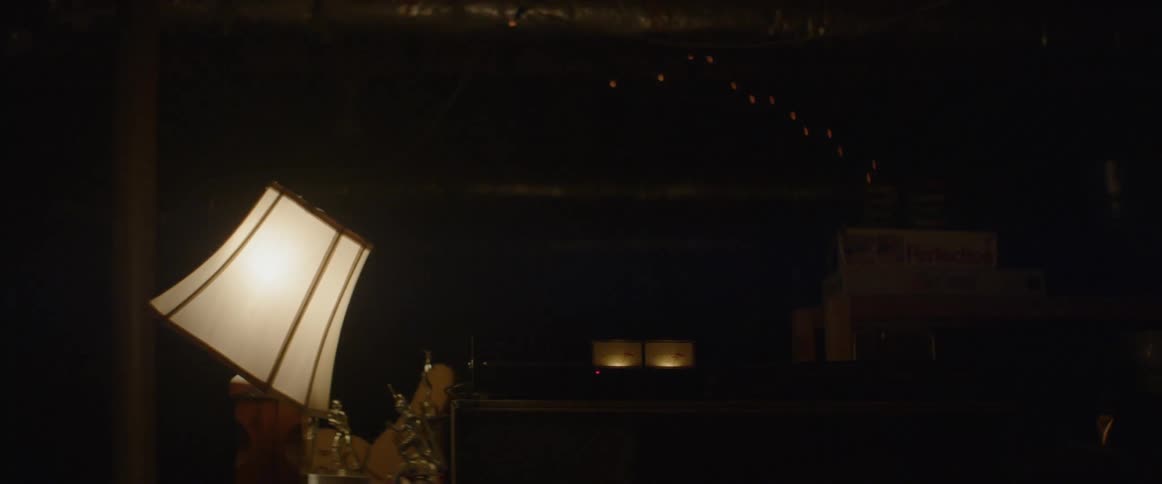 String lights flicker on and off