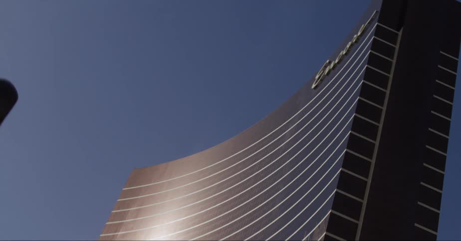 Facade of a tall skyscraper hotel in las vegas at daytime