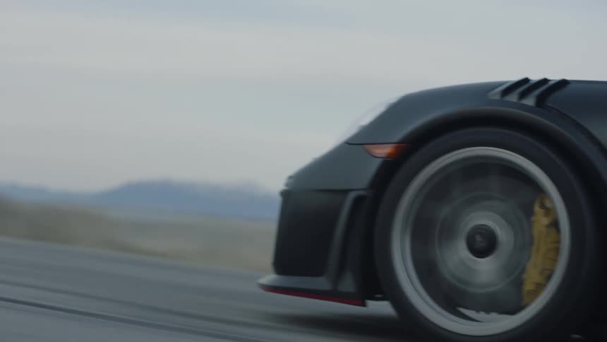 Choseup track of a wheel while the car is driving