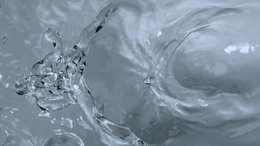 The wave flows and splashes