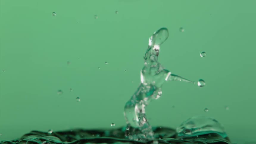 The water splashes down