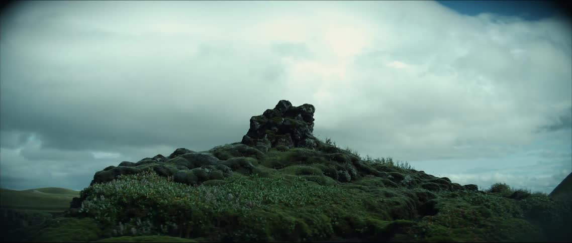 The wind is blowing on a cloudy day