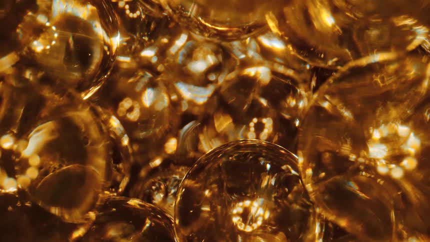 Amber spheres containing light rings fall in to a stacked cluster