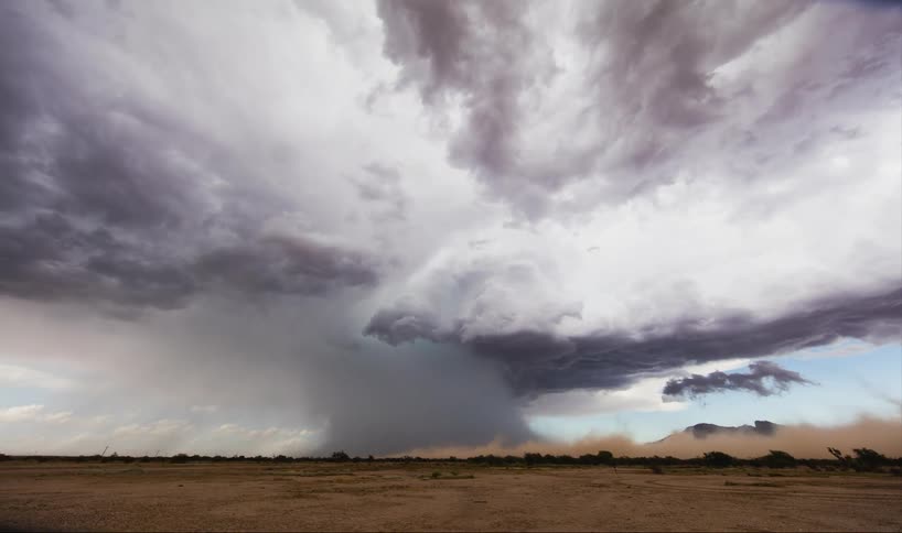 Storm clouds flowing in the sky