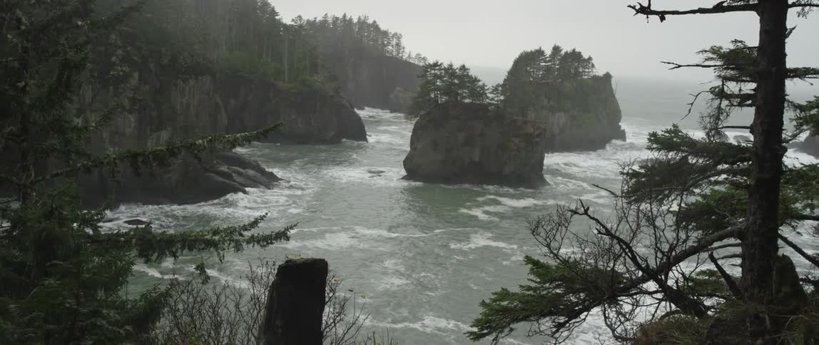 Waves crashing against rocks