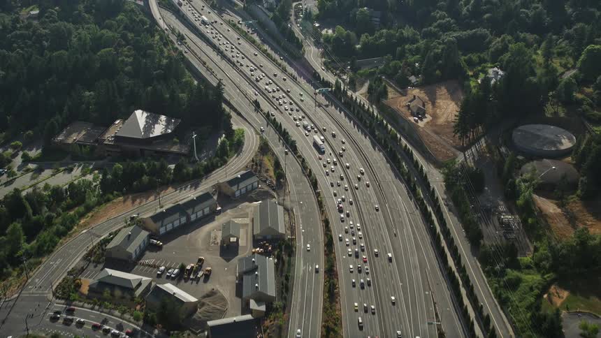 Aerial view of heavy traffic on a highway in Northwest Portland Oregon during the sunny day