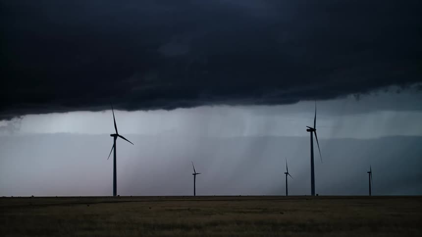 Thunderstorm between wind energy platforms
