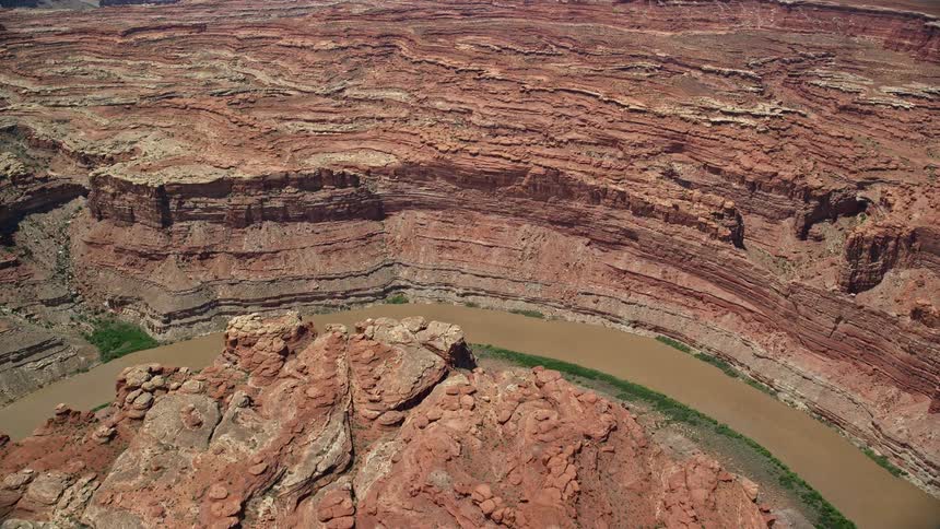 an aerial view of Meander Canyon in Canyonlands National Park Utah showcasing the stunning landscape the Colorado River and the iconic buttes