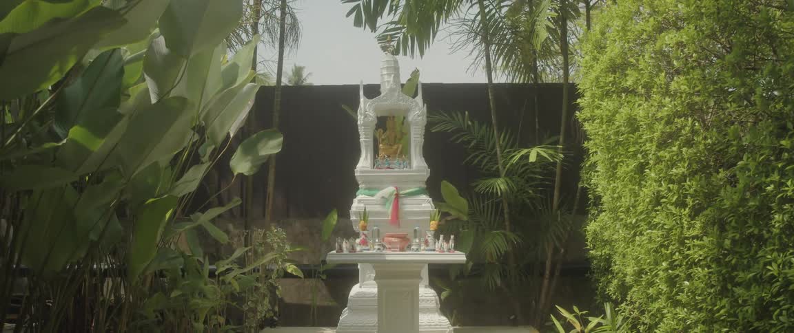 A statue is a monument in the garden