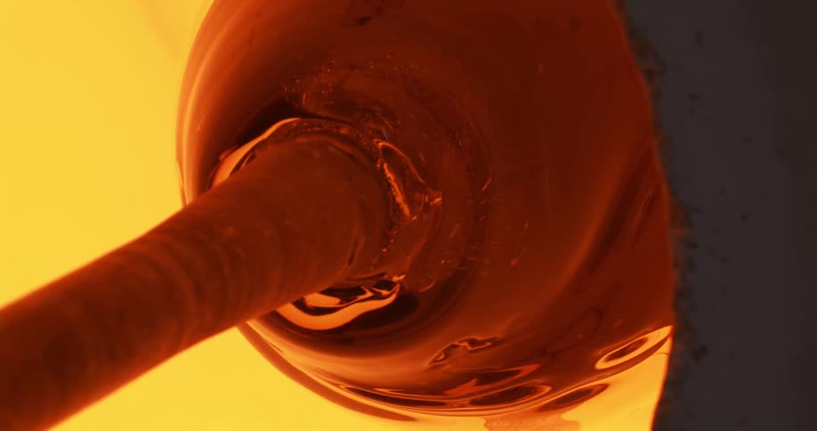 Production of roundshaped glass