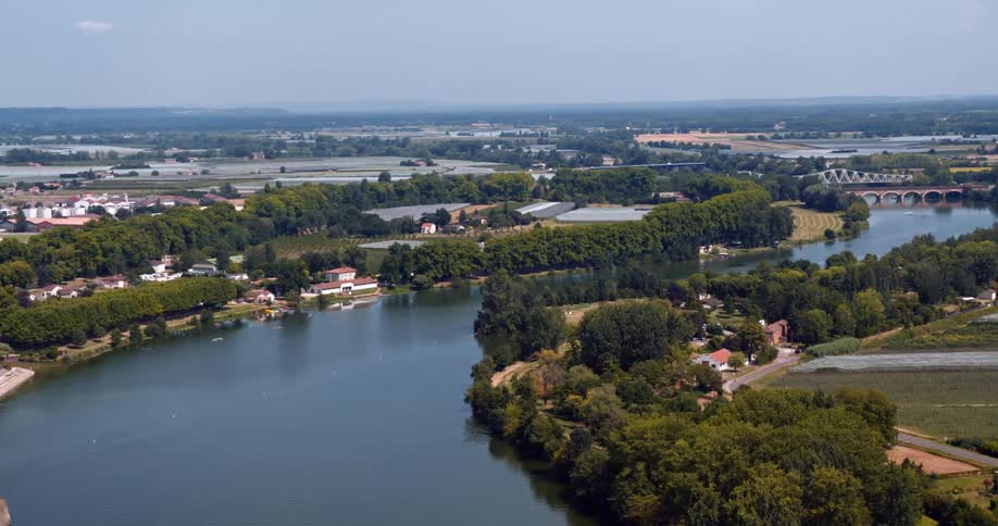 The river runs through the town