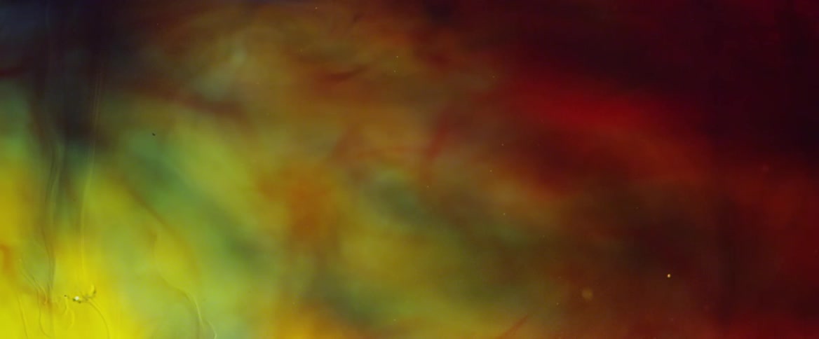 Multicolored mixture flows and blends slowly
