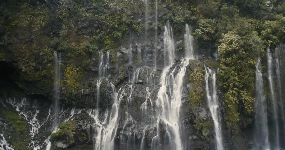 Cascade de la grande ravine waterfall