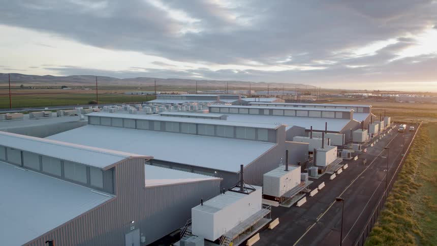 Subtle orbit around a large cloud computing data center
