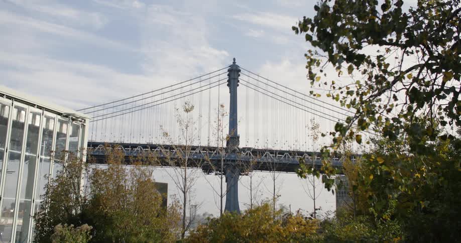 A new york city bridge