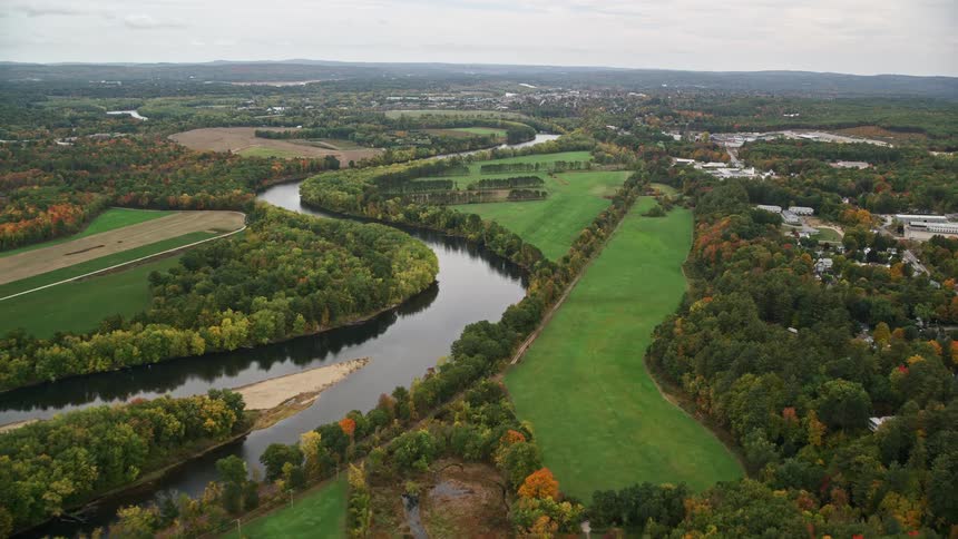 Rivers run through the horizon