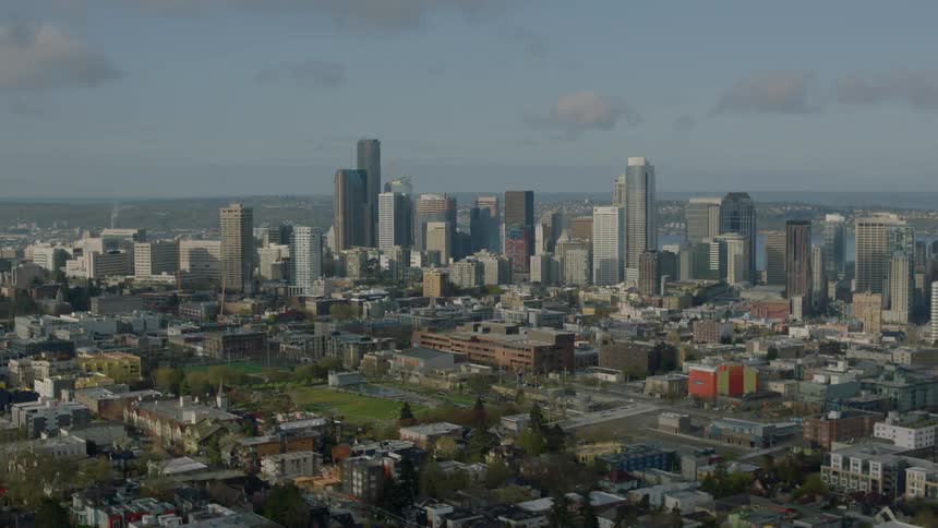 A metropolitan city on a cloudy day
