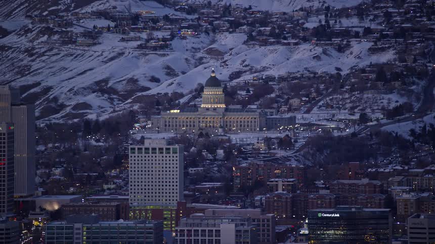 Aerial view of a state capitol and buildings in the city