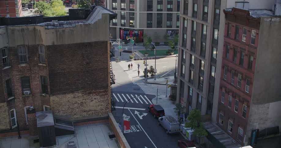 Traffic and pedestrians on a city intersection