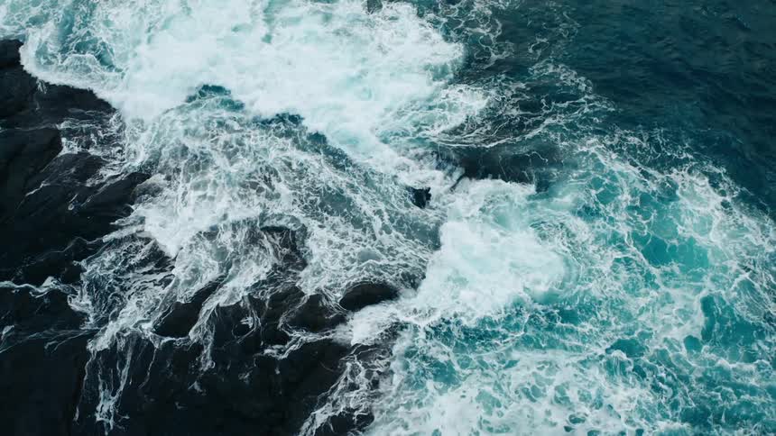 A clip of a foamy wave of the sea