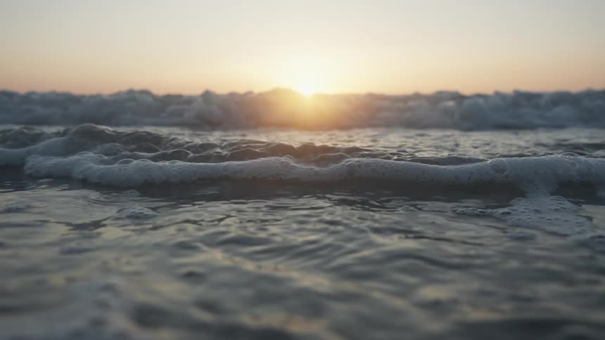 A clip of sea waves