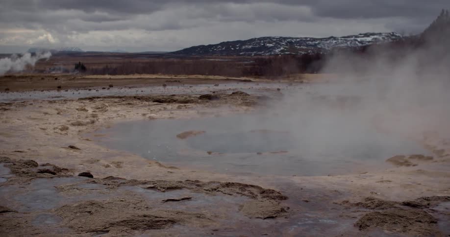 Condensation coming out of sulfur pit
