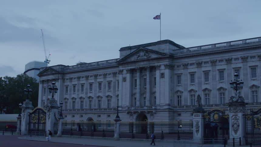 Royal mansion in london on a cloudy day