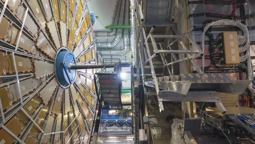 Workers inside a mechanical platform in timelapse