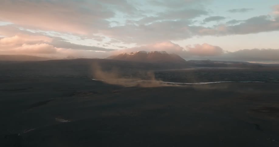A sandstorm in the wilderness