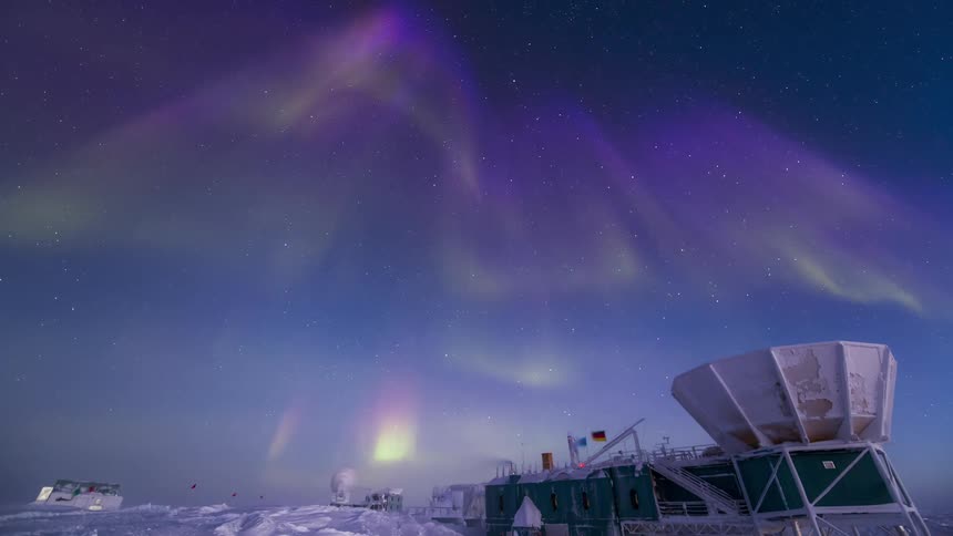 Aurora Australis in the sky above an observatory