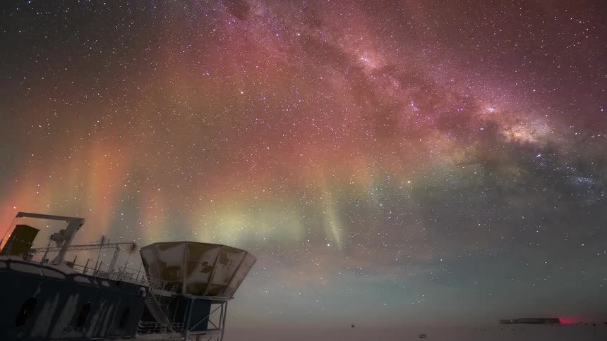 Aurora Australis over a research station at night