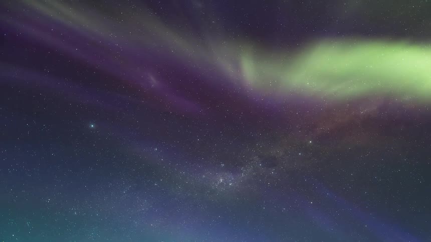 The starry sky is full of aurora