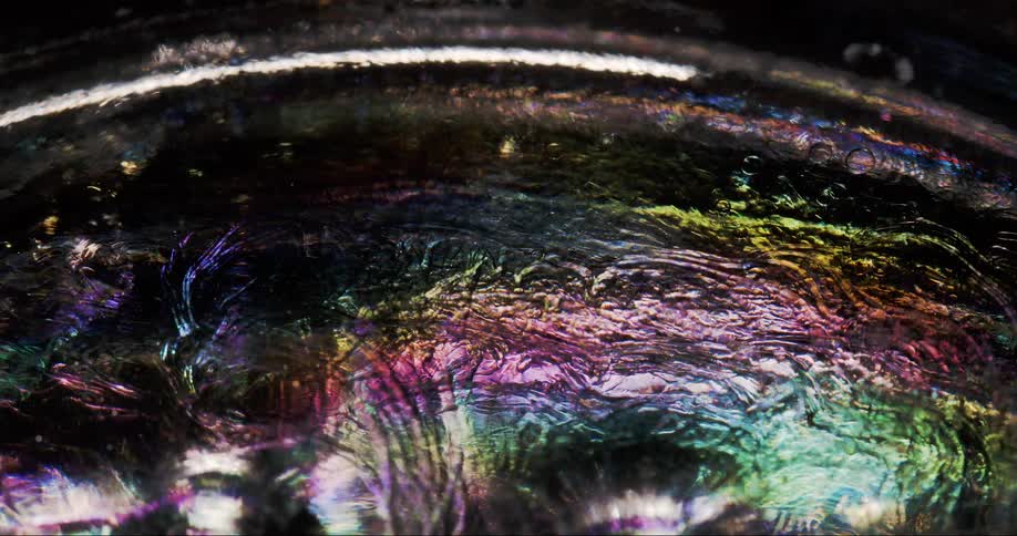 A fluid with multiple colors