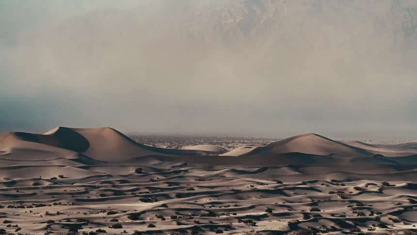 Windy conditions create a sandstorm on Mesquite dunes