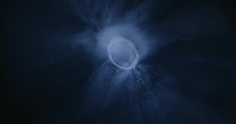 Nebula ebbs and flows in space