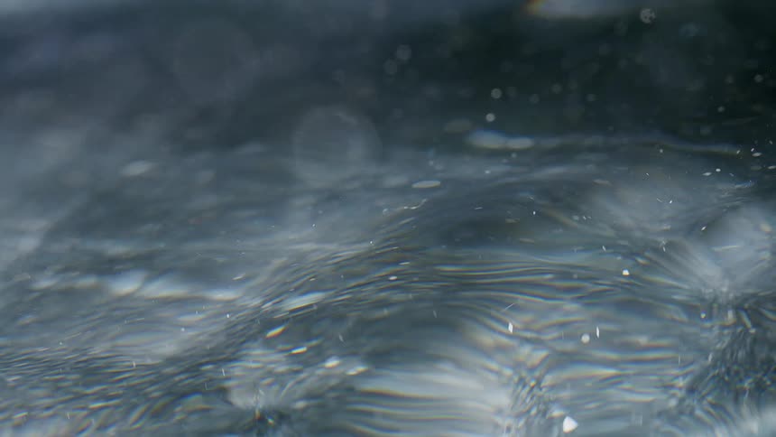 Water flows back and forth