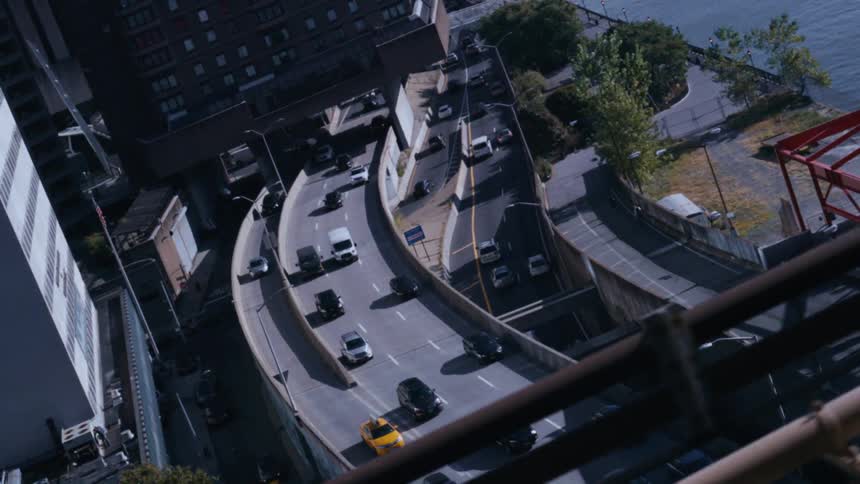 Vehicle traffic on a viaduct in a metropolis