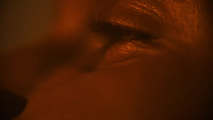 Extreme sews a blinking persons eye