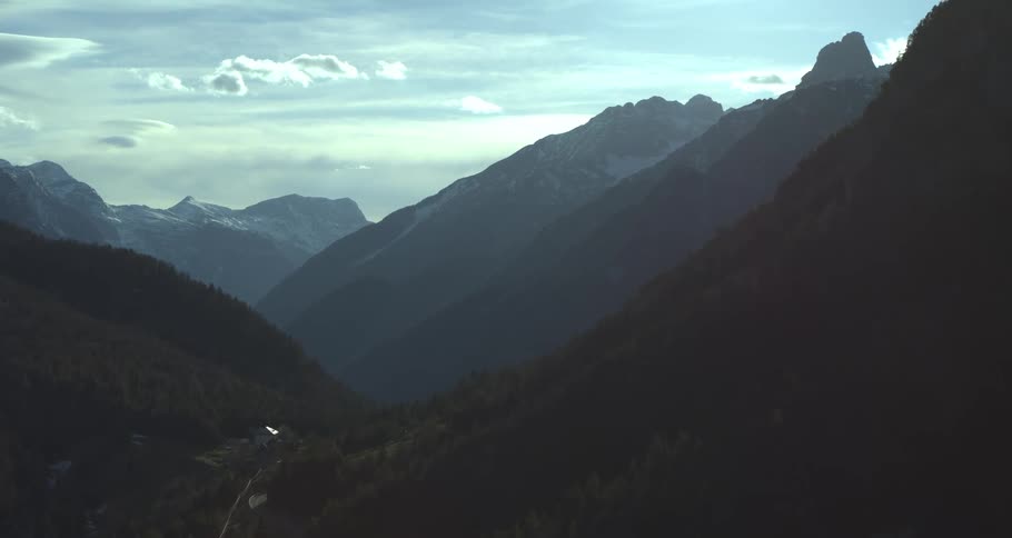 Fog fills the mountain range