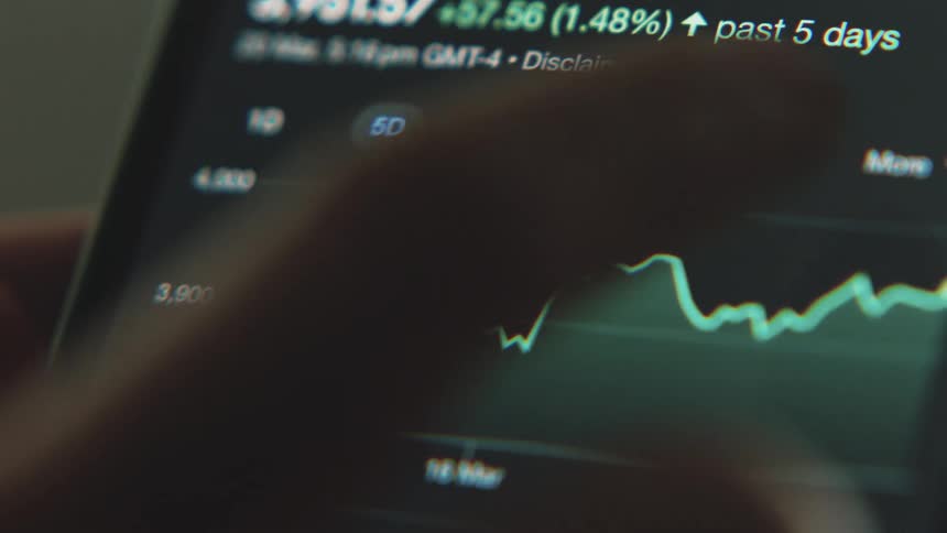 Person selects time intervals and points on graph on phone display