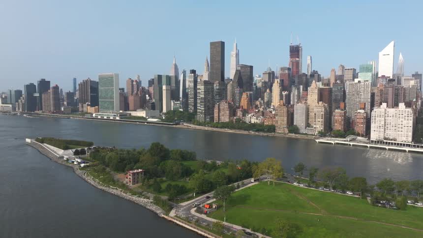 Aerial view of downtown manhattan and east river in new york
