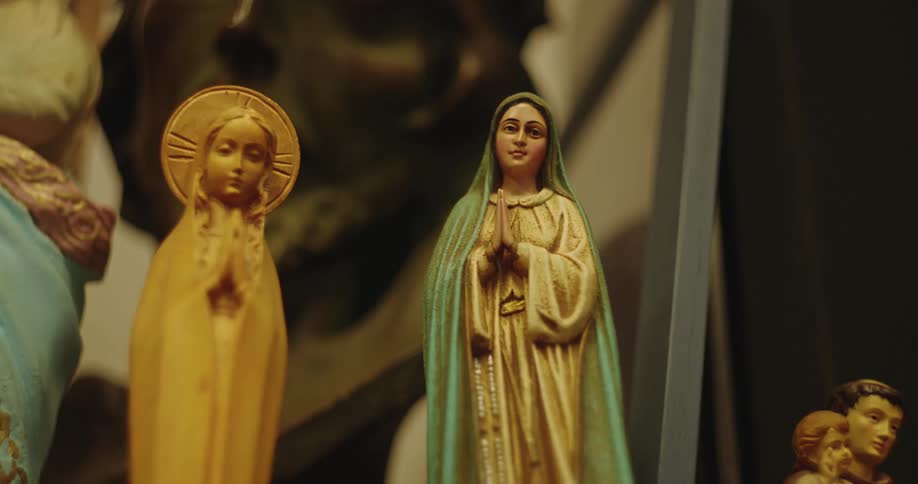 Small statues of religious saints